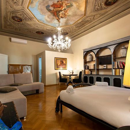 N4U Guest House Florencia Exterior foto