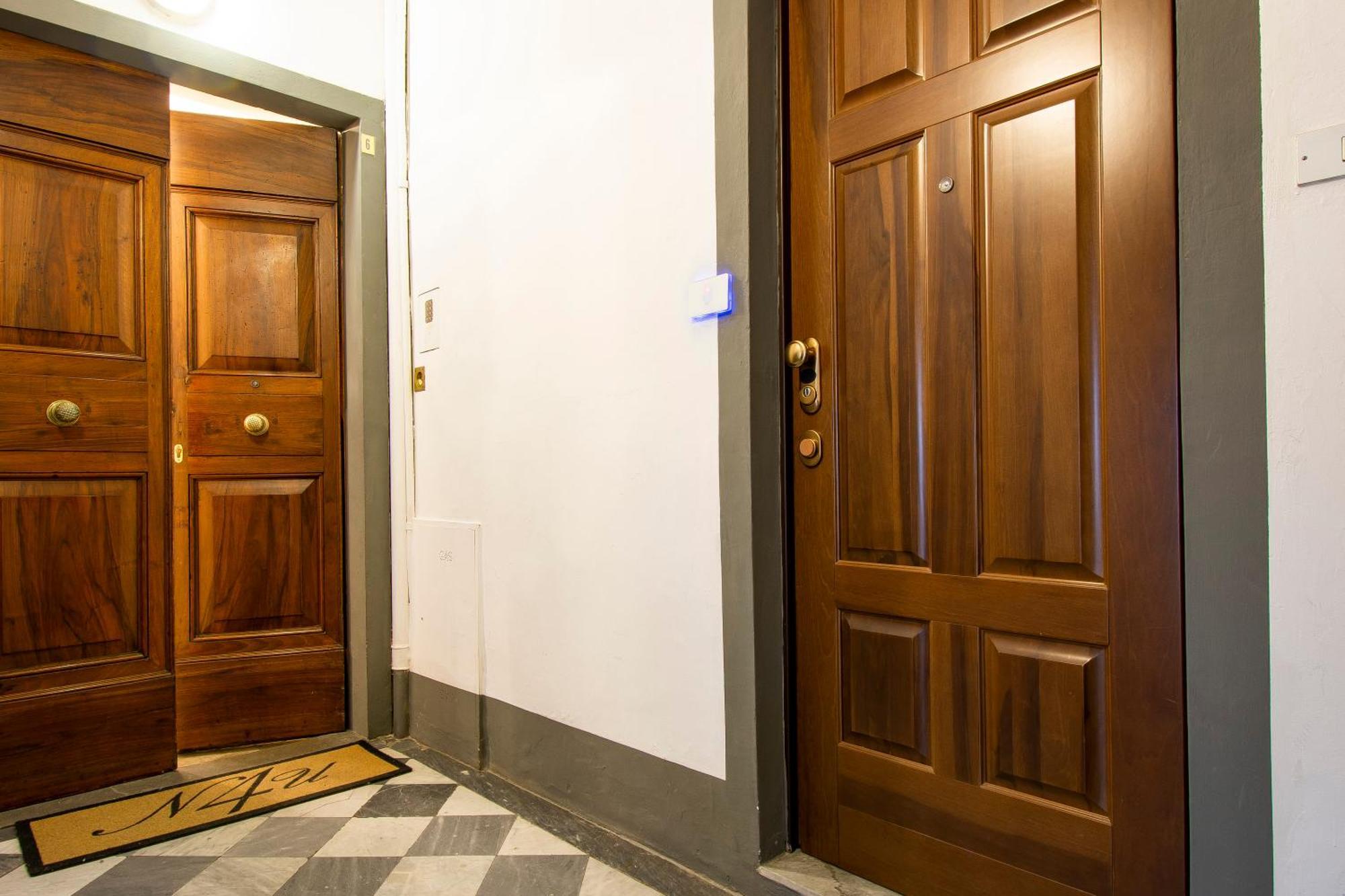 N4U Guest House Florencia Exterior foto