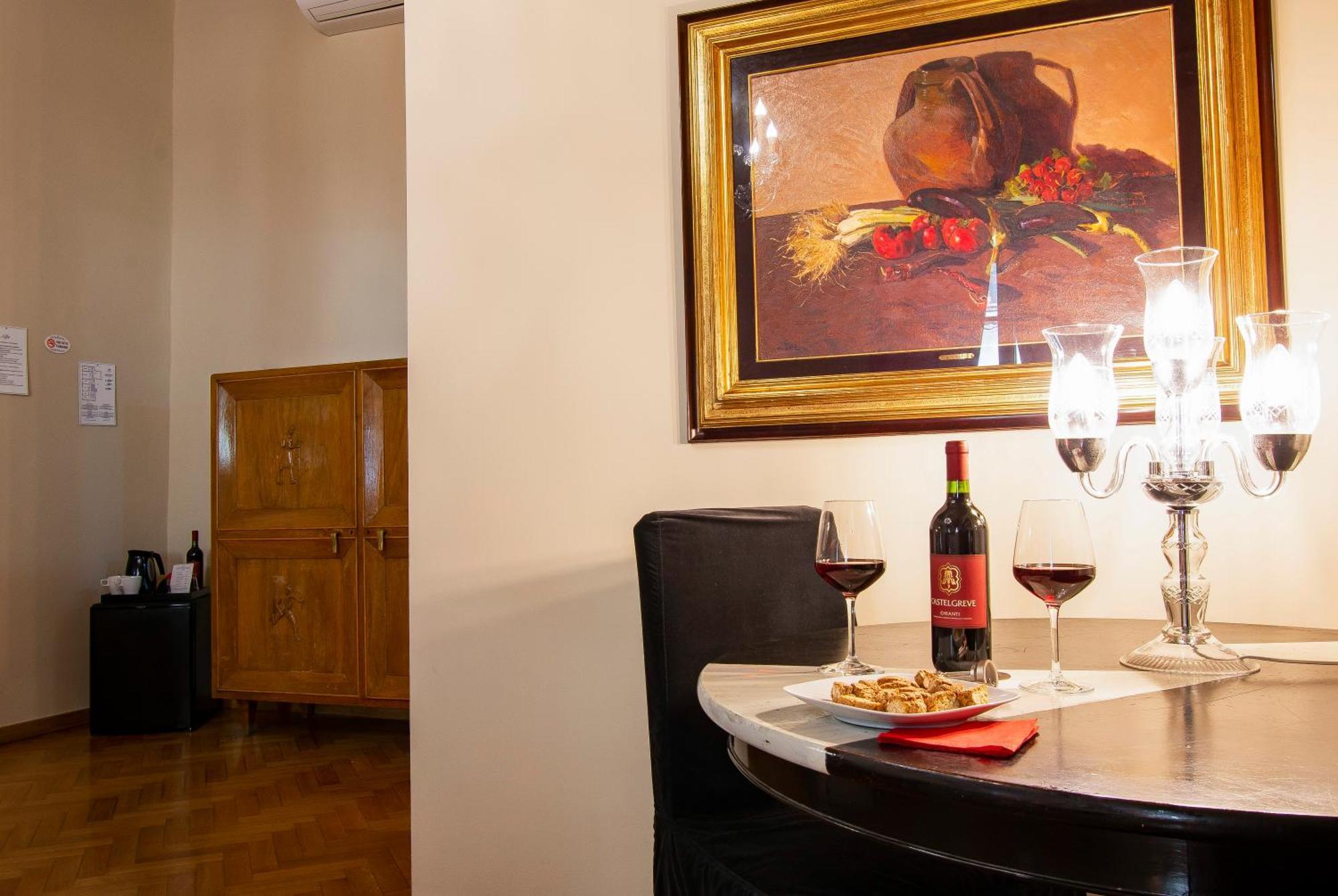 N4U Guest House Florencia Exterior foto