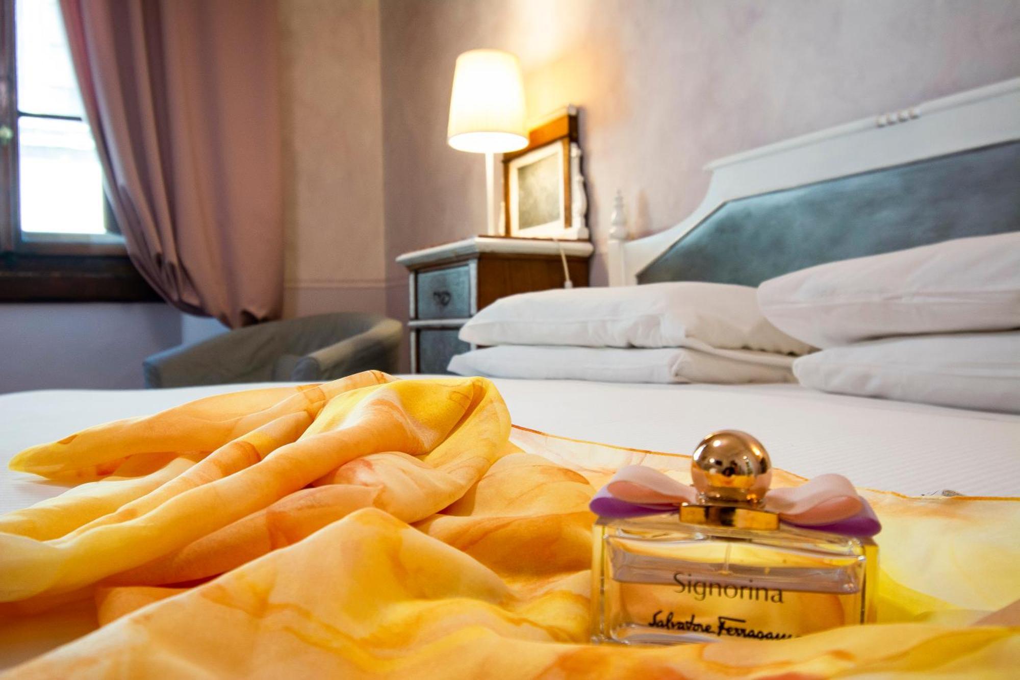 N4U Guest House Florencia Exterior foto