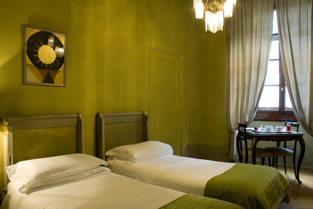 N4U Guest House Florencia Exterior foto