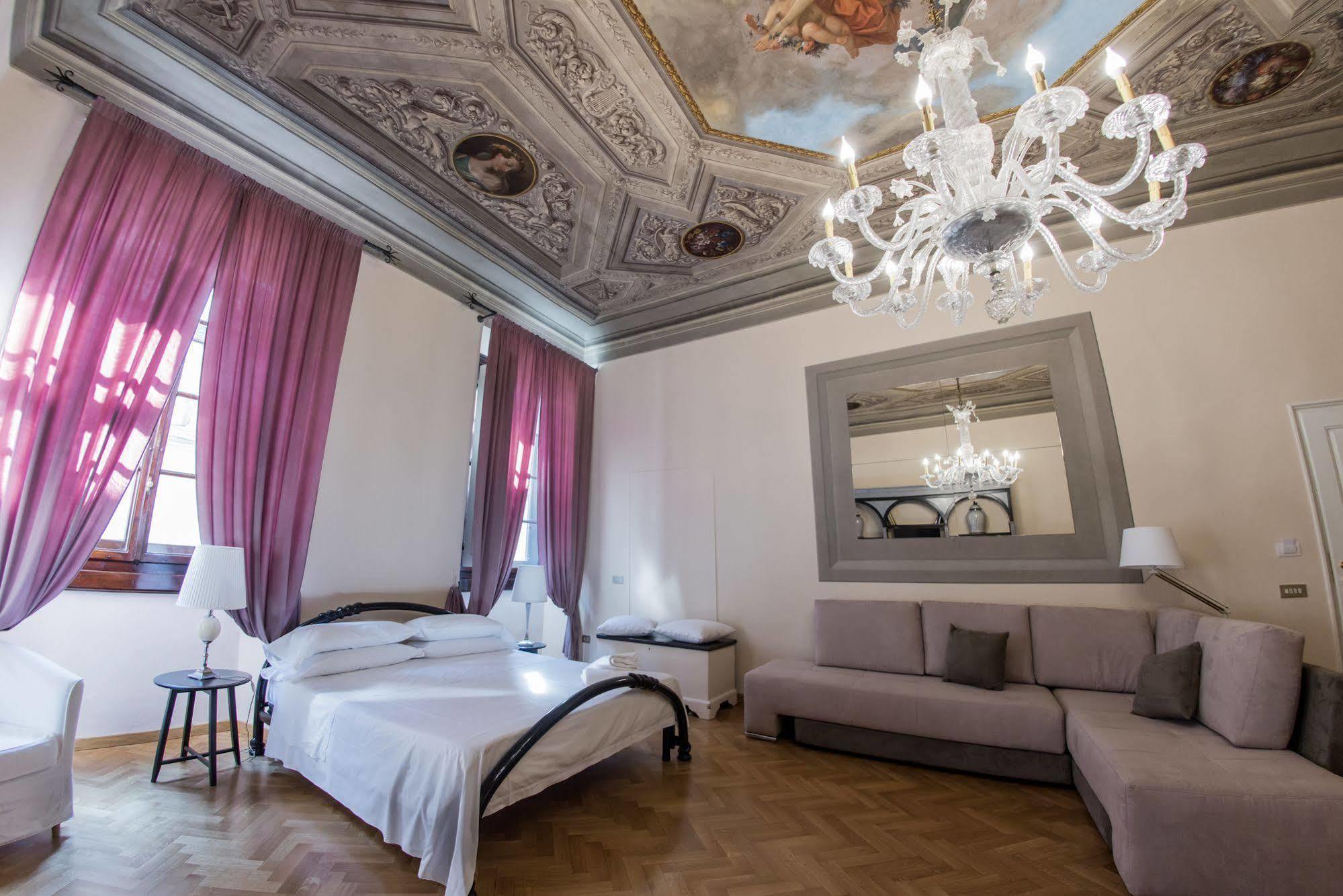 N4U Guest House Florencia Exterior foto
